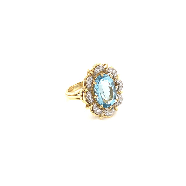 Vintage Aquamarine and Diamond 1960s Ring