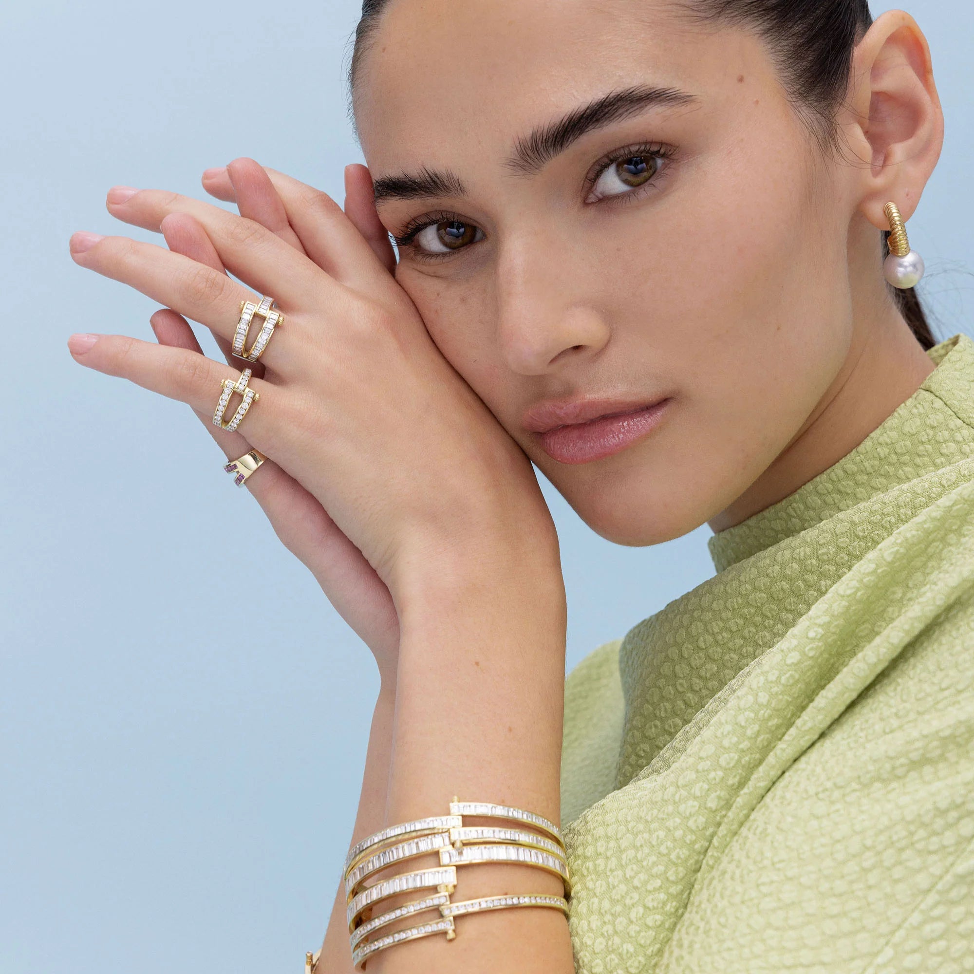 MAGNA BRACELET WITH ROUND WHITE DIAMONDS