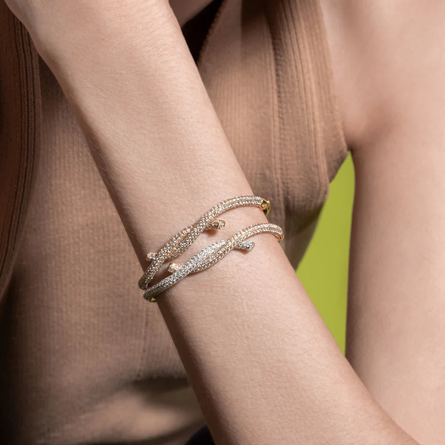 GOLD DIAMOND TIES BANGLE