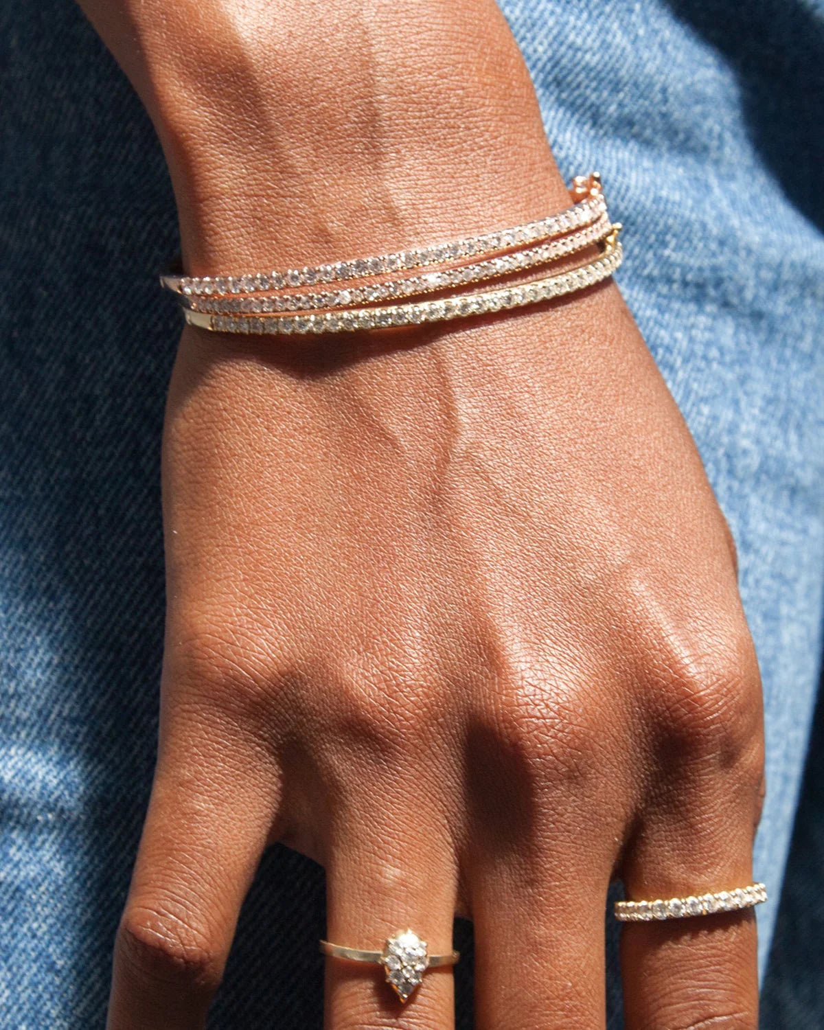 CLASSIC DIAMOND BANGLE