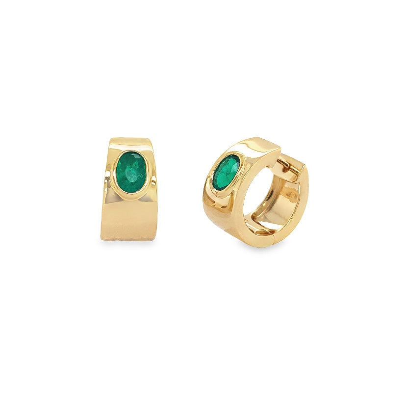 LAGOON OVAL CUT EMERALD HUGGIES