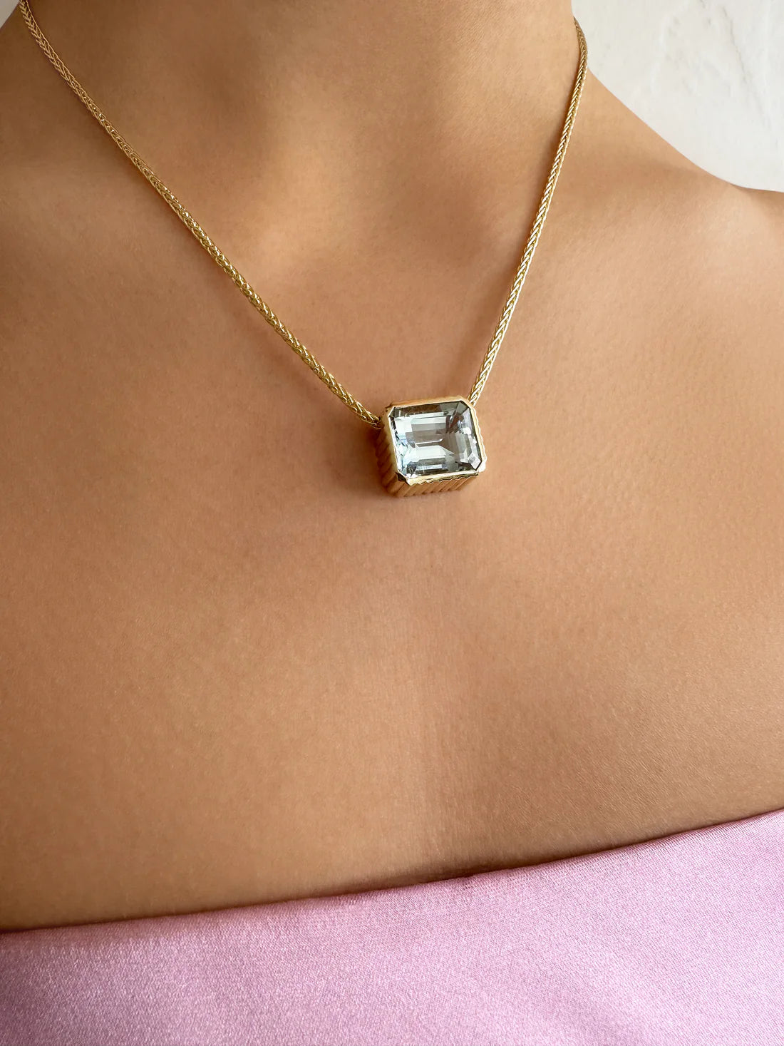 14K Yellow Gold Omega Bezel Aquamarine Necklace