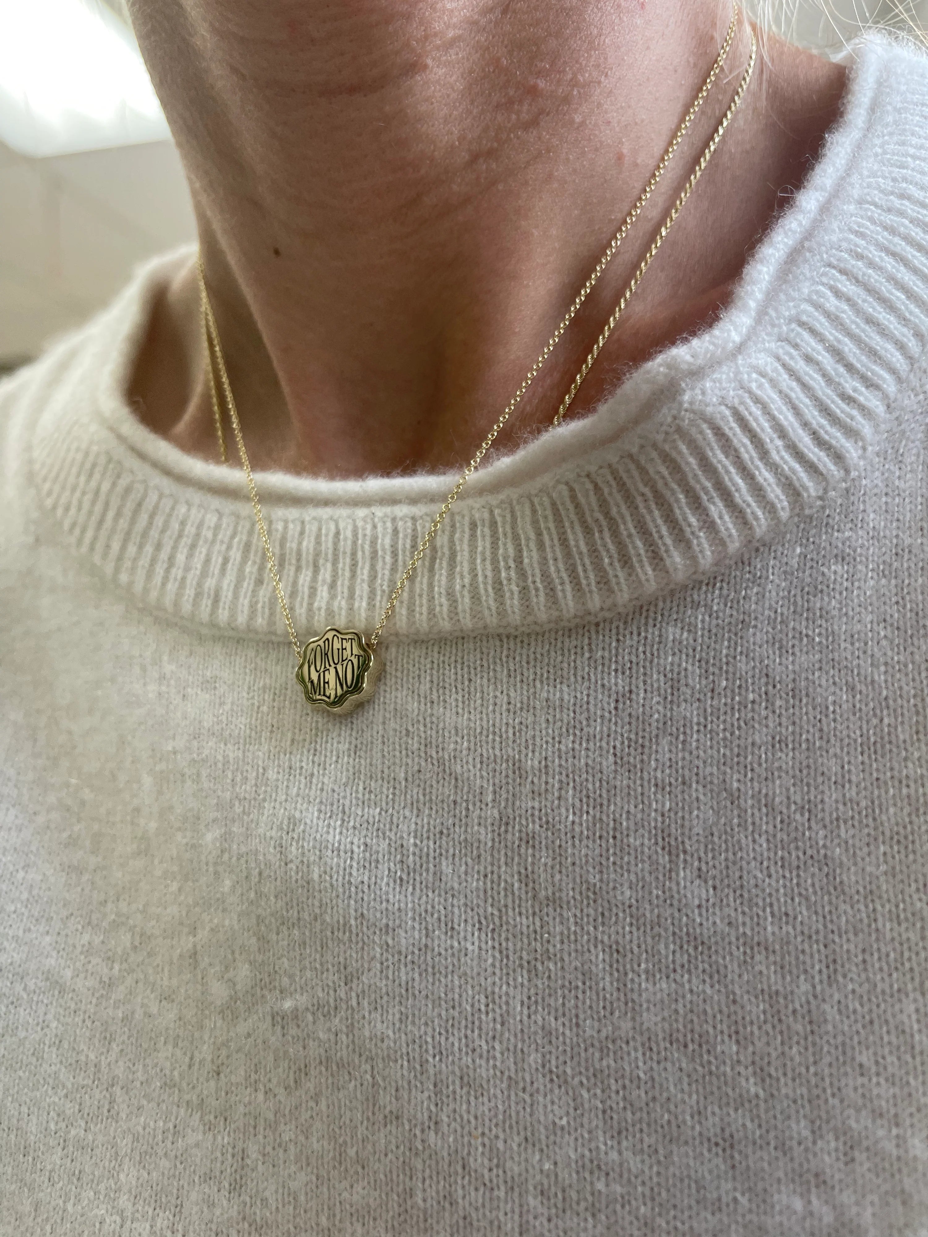 PETITE SCALE TALISMAN PENDANT