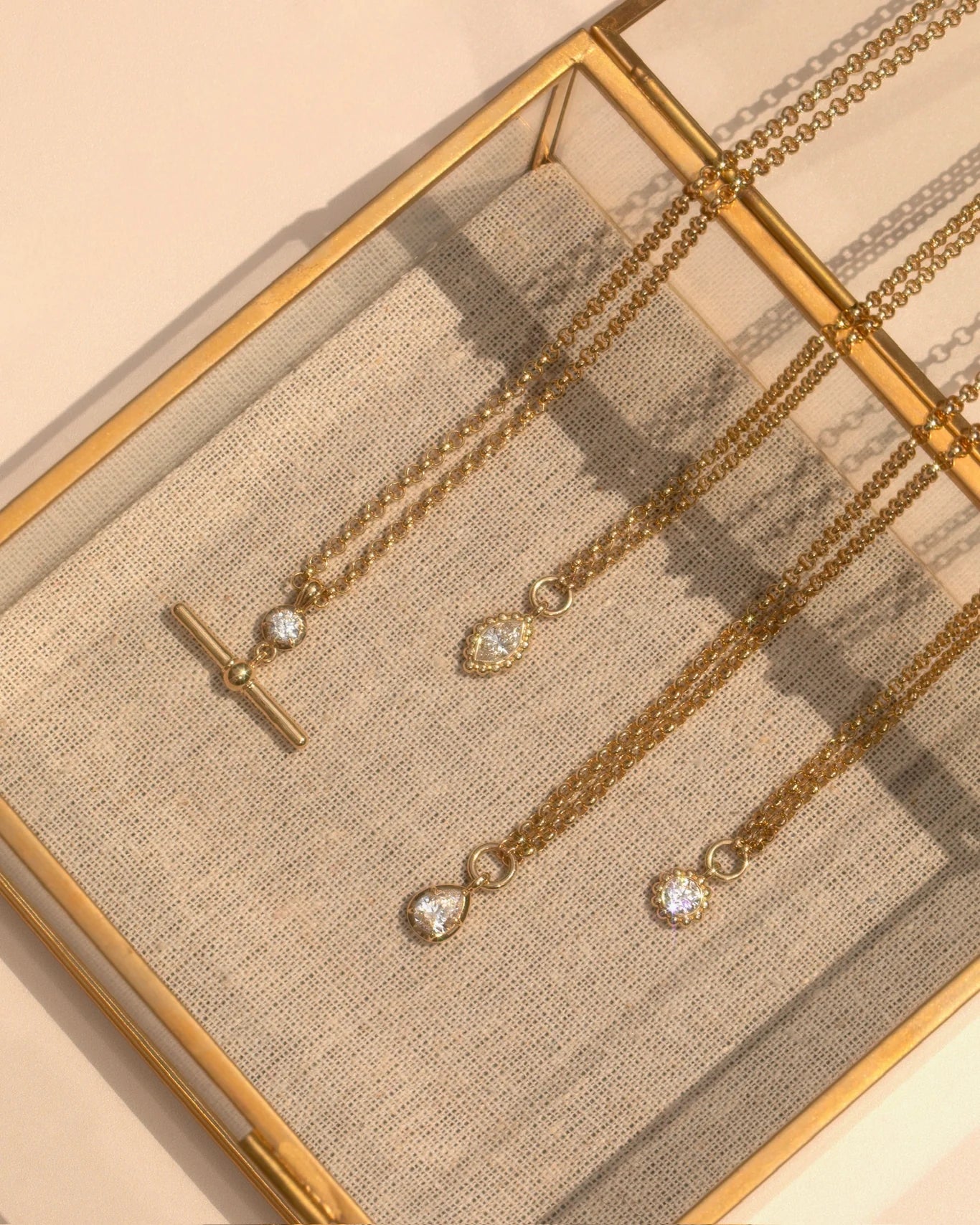 Round Reverie Solitaire Necklace