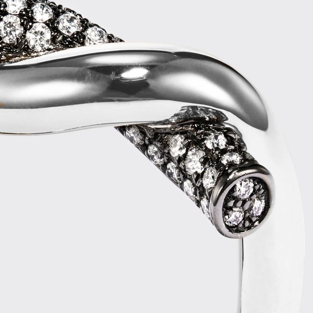 BLACK GOLD-GOLD HALF DIAMOND TIES RING