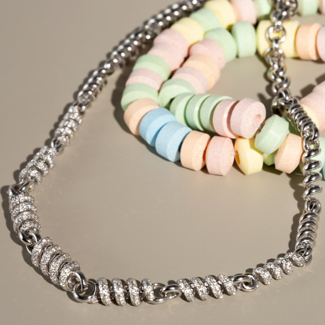 WHITE GOLD DIAMOND SLINKEE NECKLACE