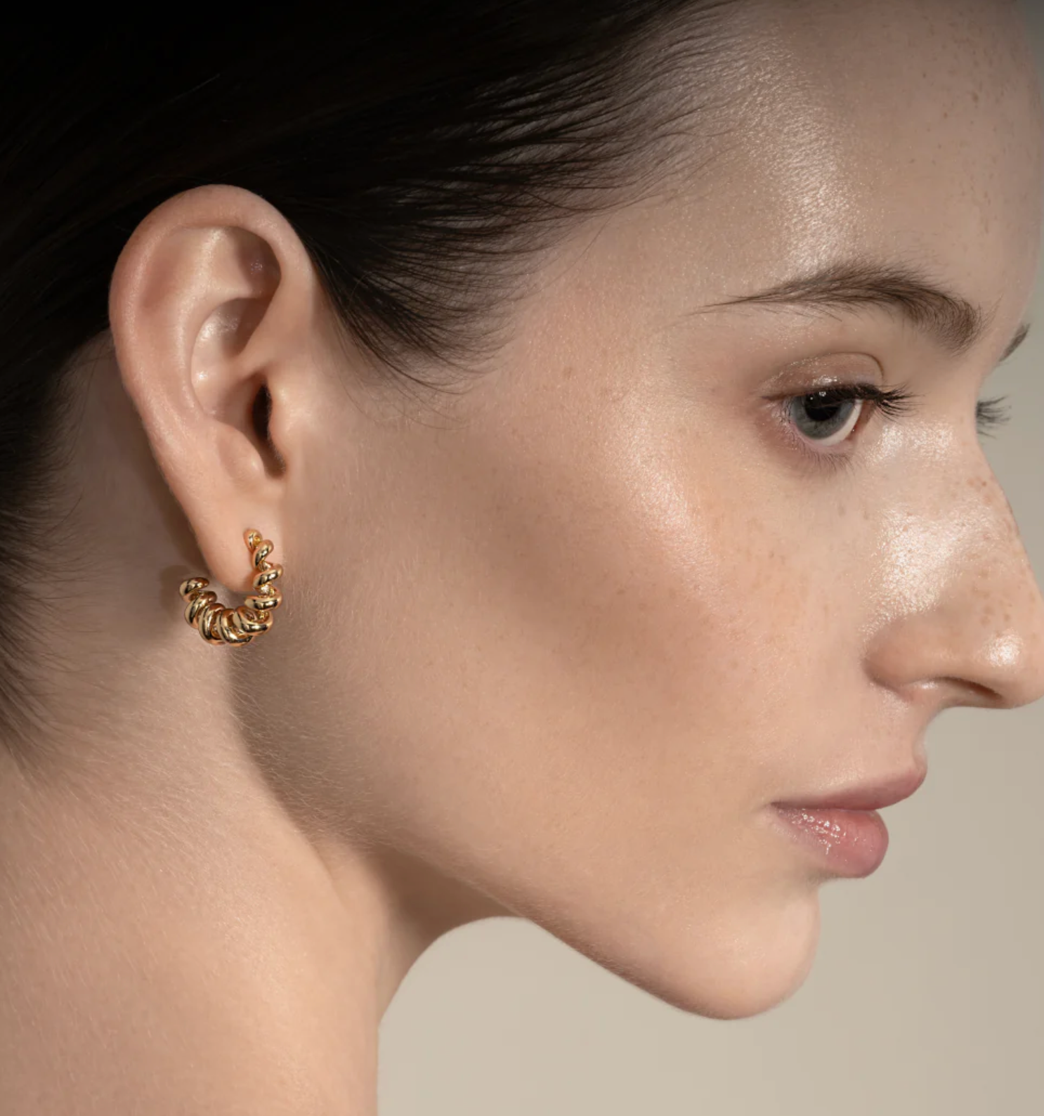 SMALL GOLD SLINKEE EARRINGS