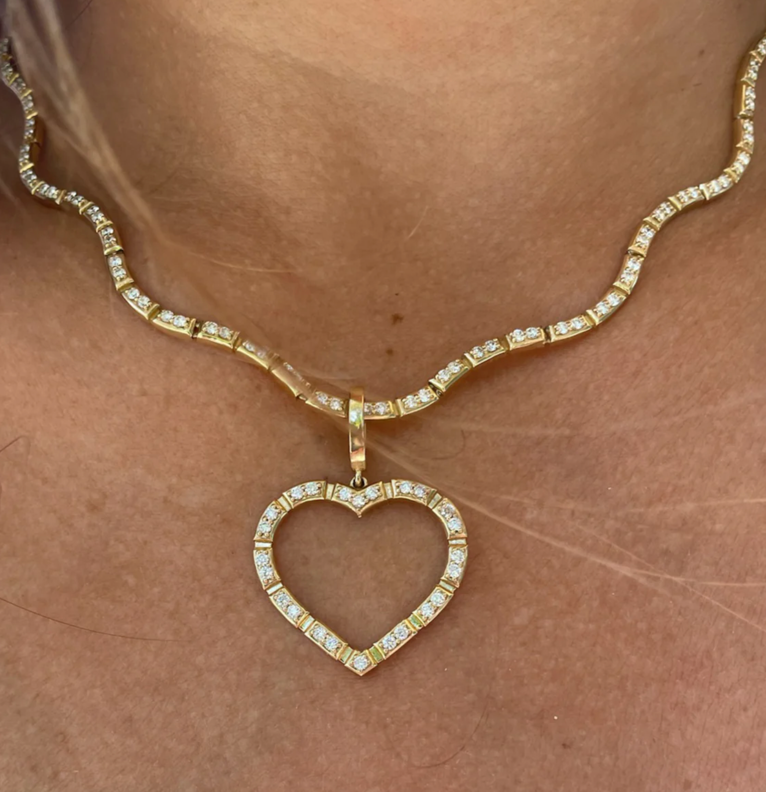 GLIMMER DIAMOND HEART CHARM