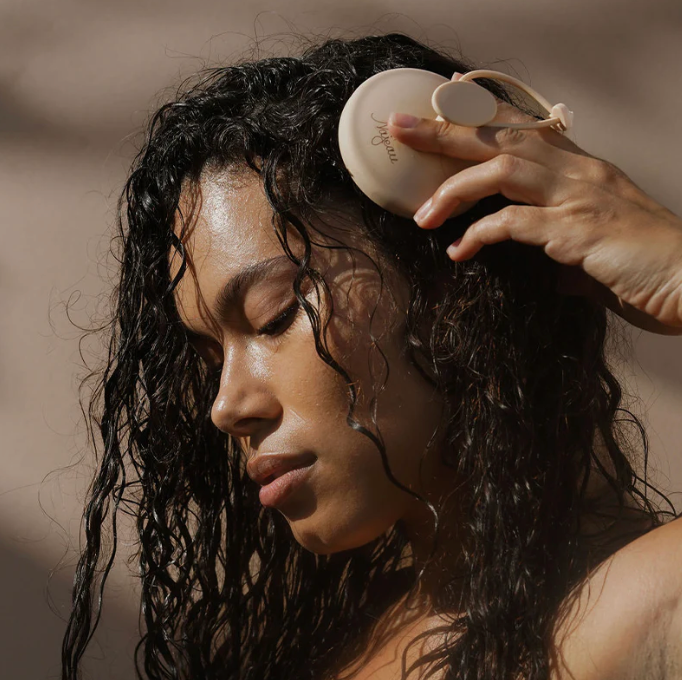 SCALP STIMULATING MASSAGER