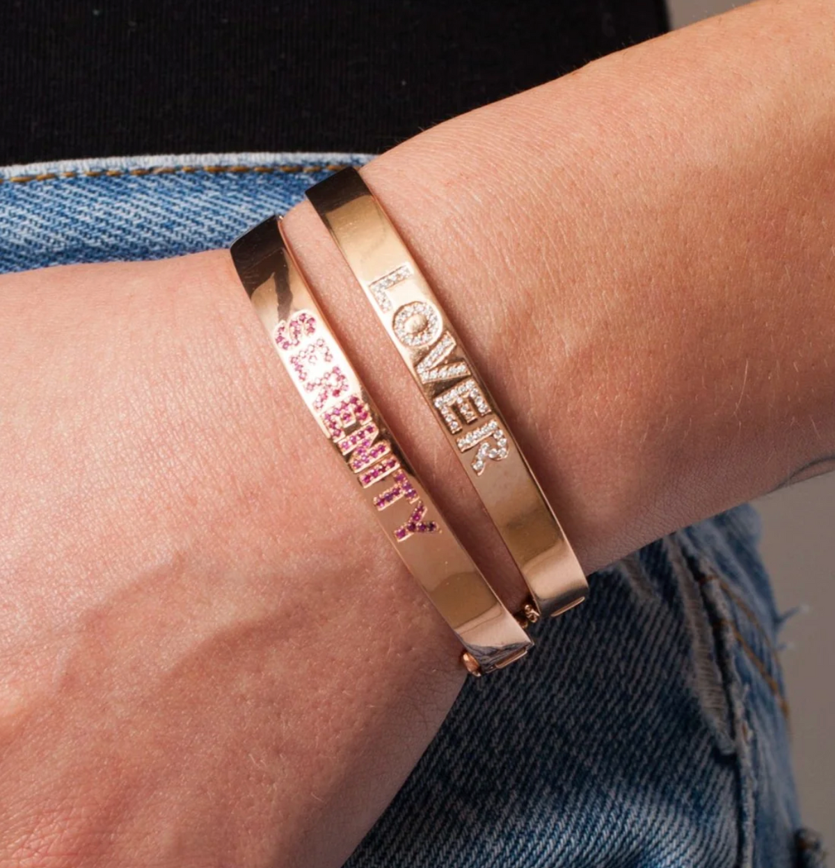 PAVÉ LOVER BANGLE