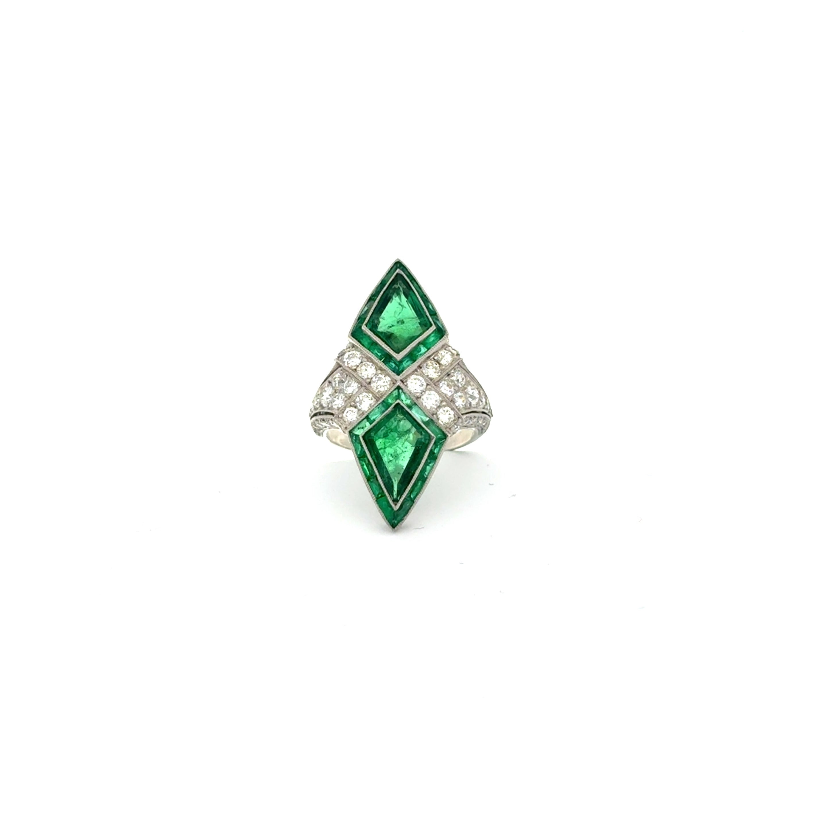 Vintage Kite Emeralds Handmade Ring