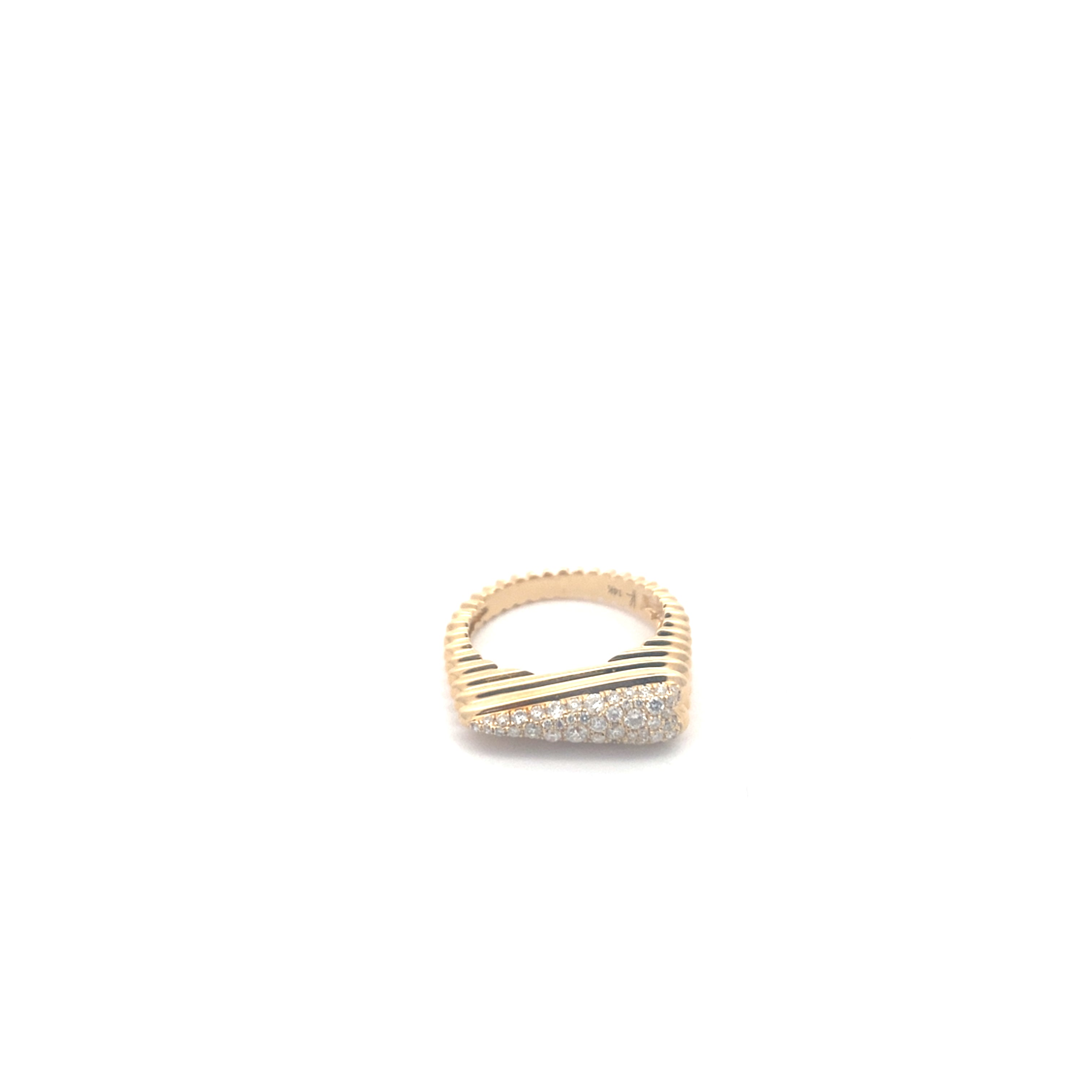FLUTED PAVE HEART RING