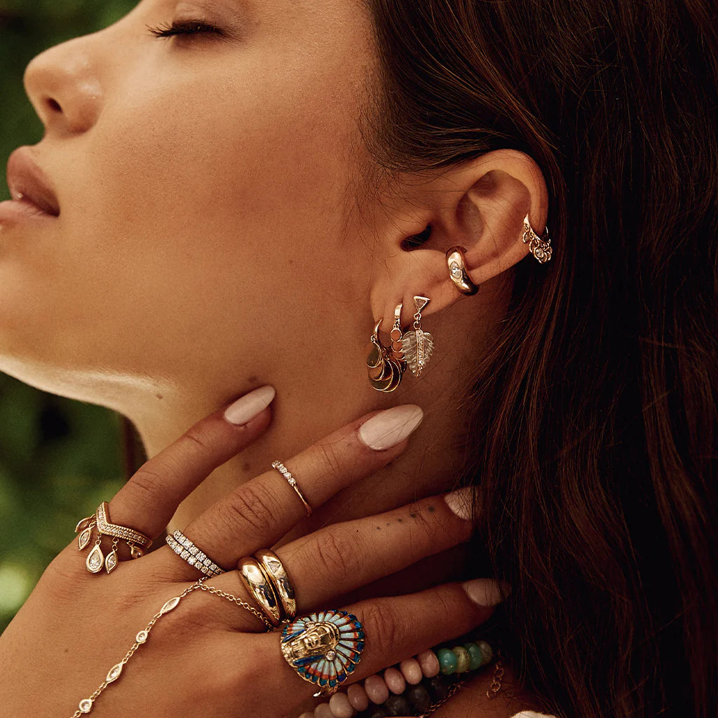 Large Teardrop 4 Marquise Diamond Shaker V Ring