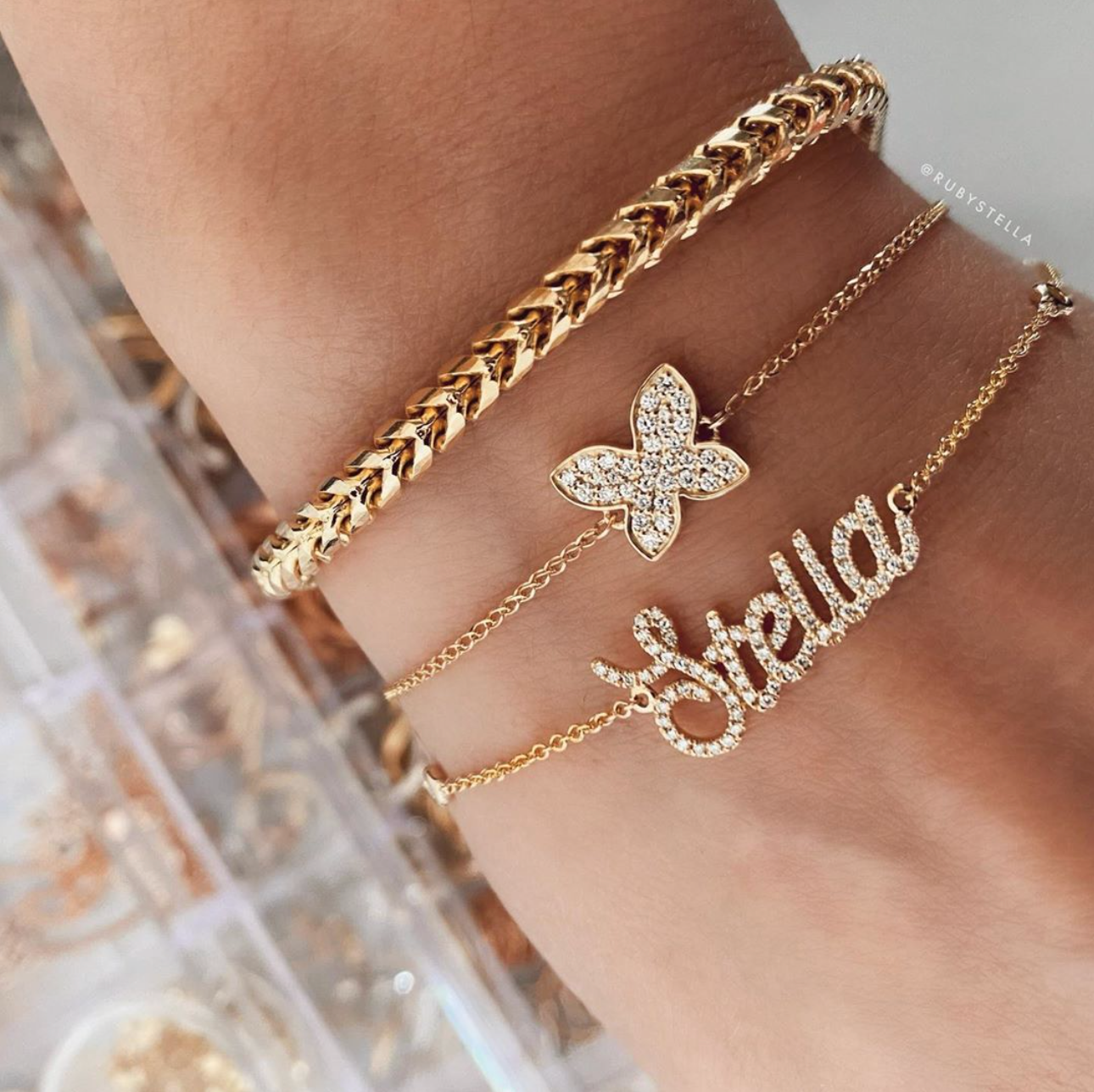 DIAMOND FLOATING BUTTERFLY BRACELET