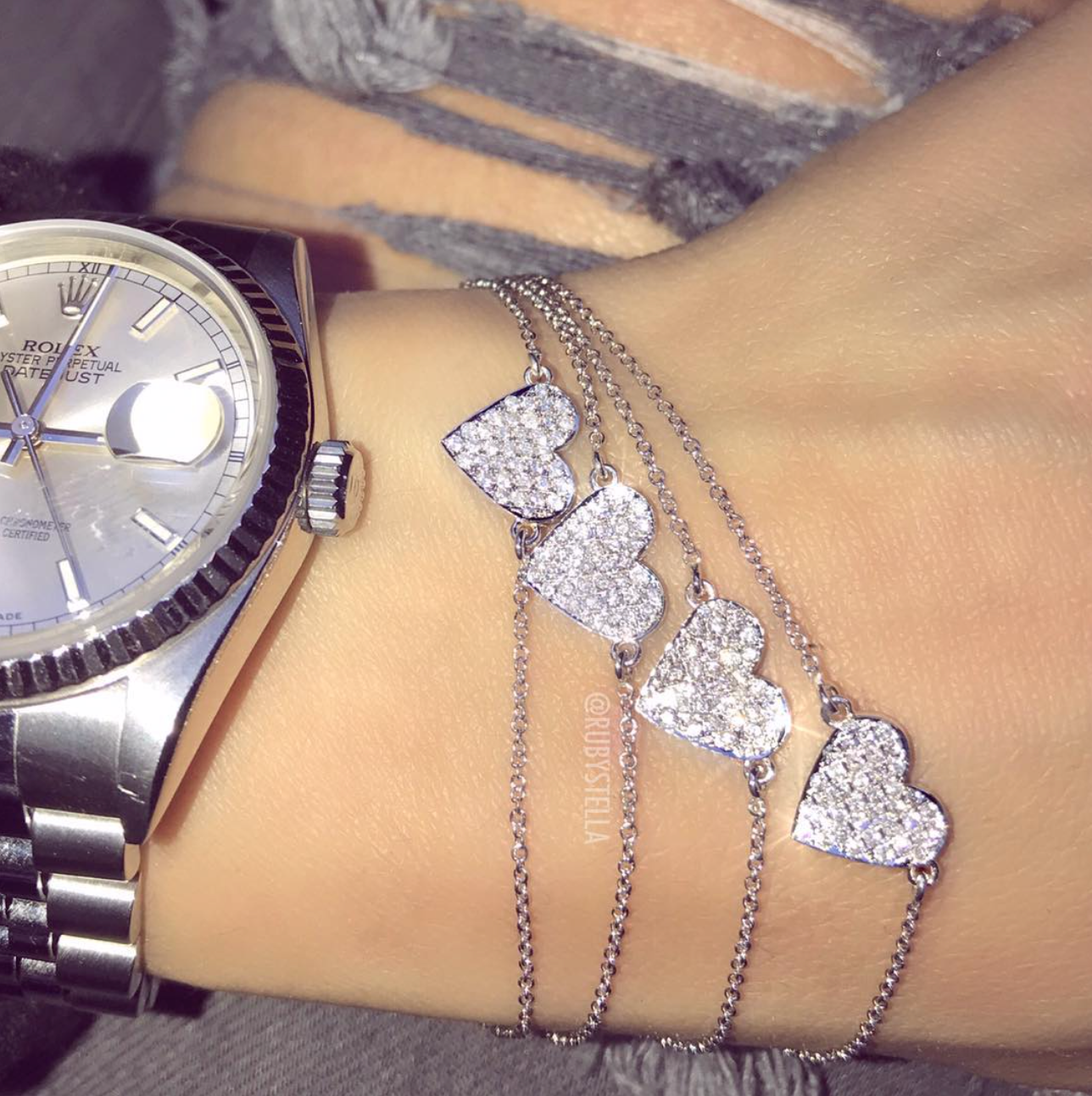 DIAMOND FLOATING HEART BRACELET