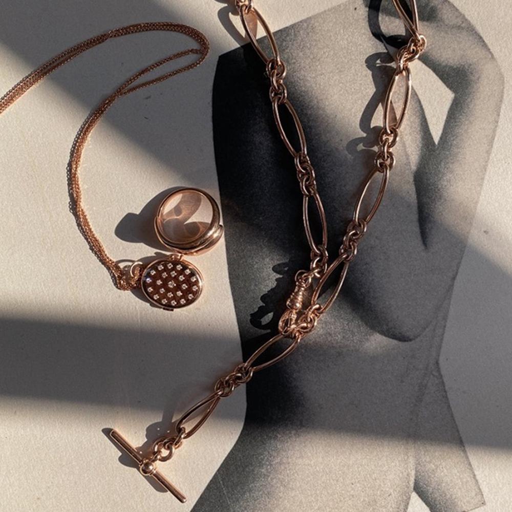 ETOILE LOCKET NECKLACE