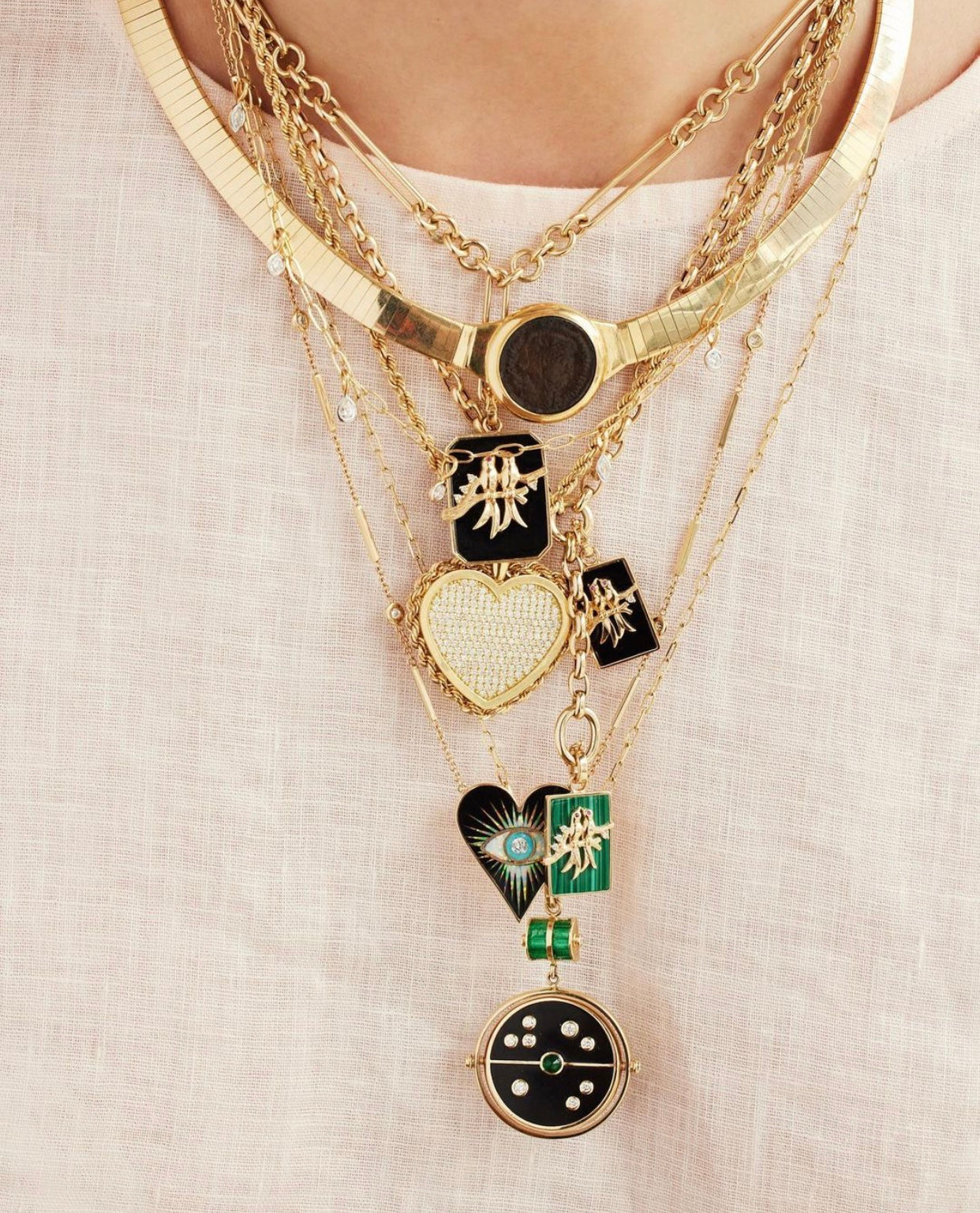 SMALL LOVEBIRDS GEMSTONE PENDANT