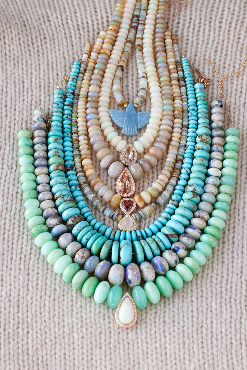 SMALL GRADUATED TURQUOISE BEADED NECKLACE