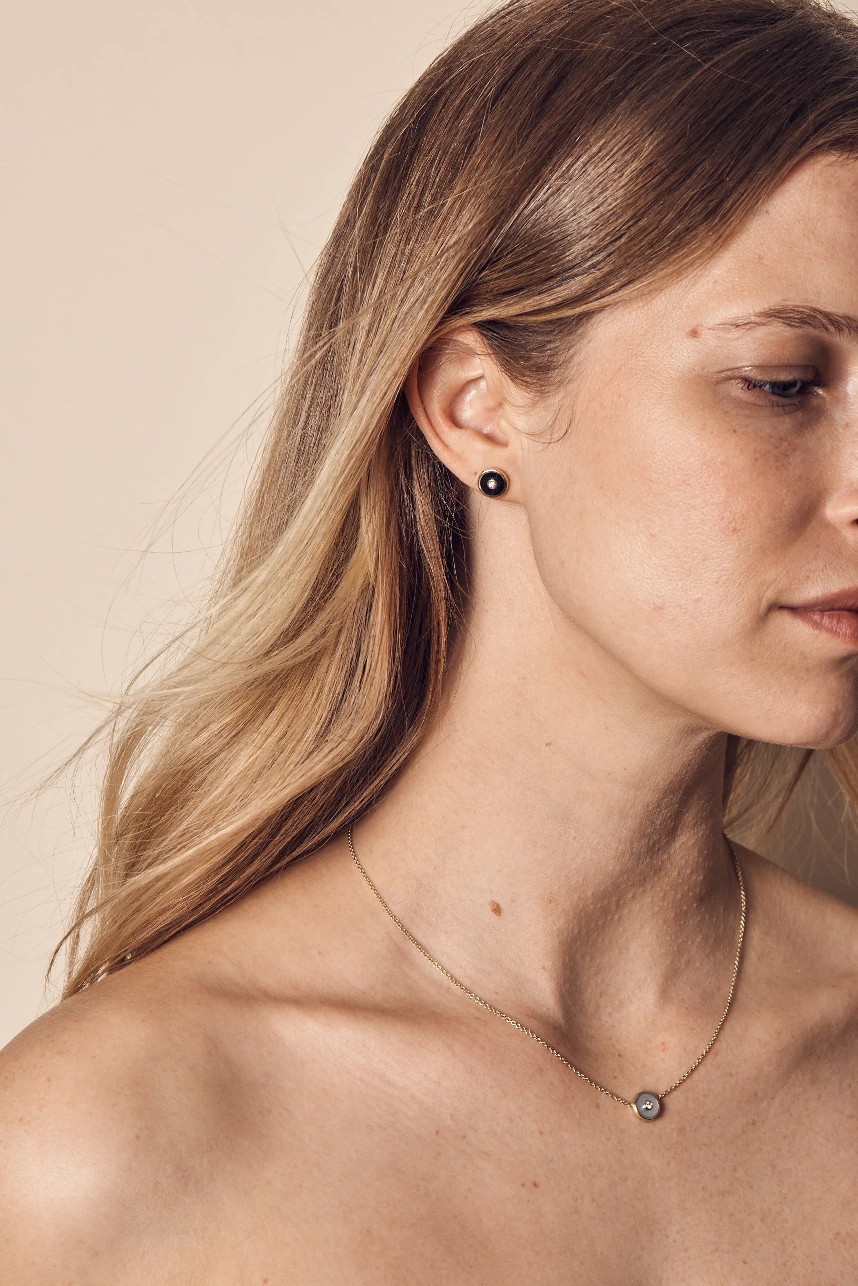 MINI COMPASS STUD EARRINGS