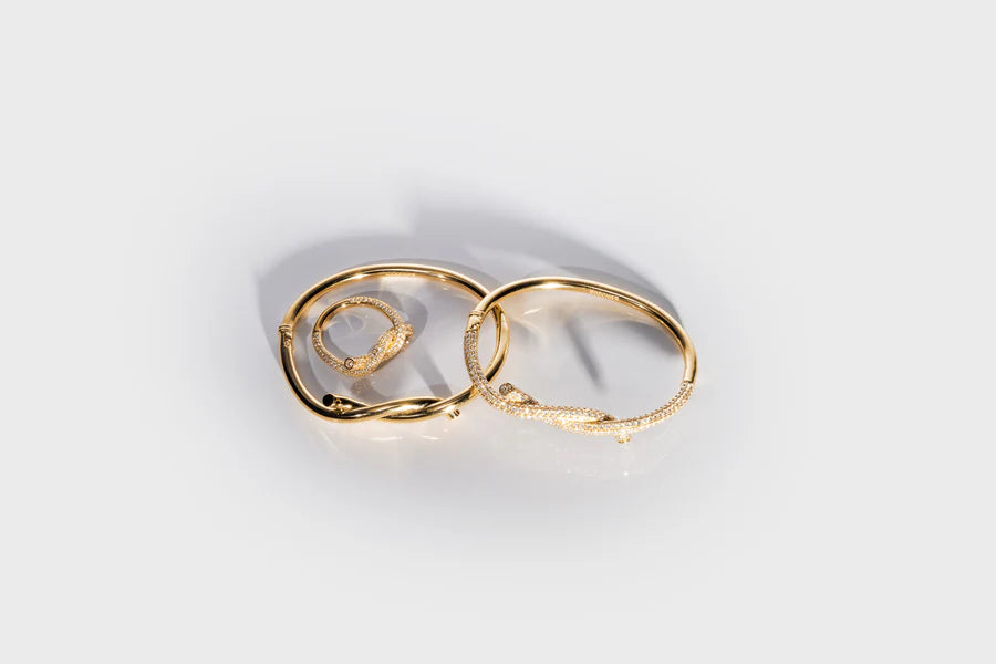 GOLD DIAMOND TIES RING