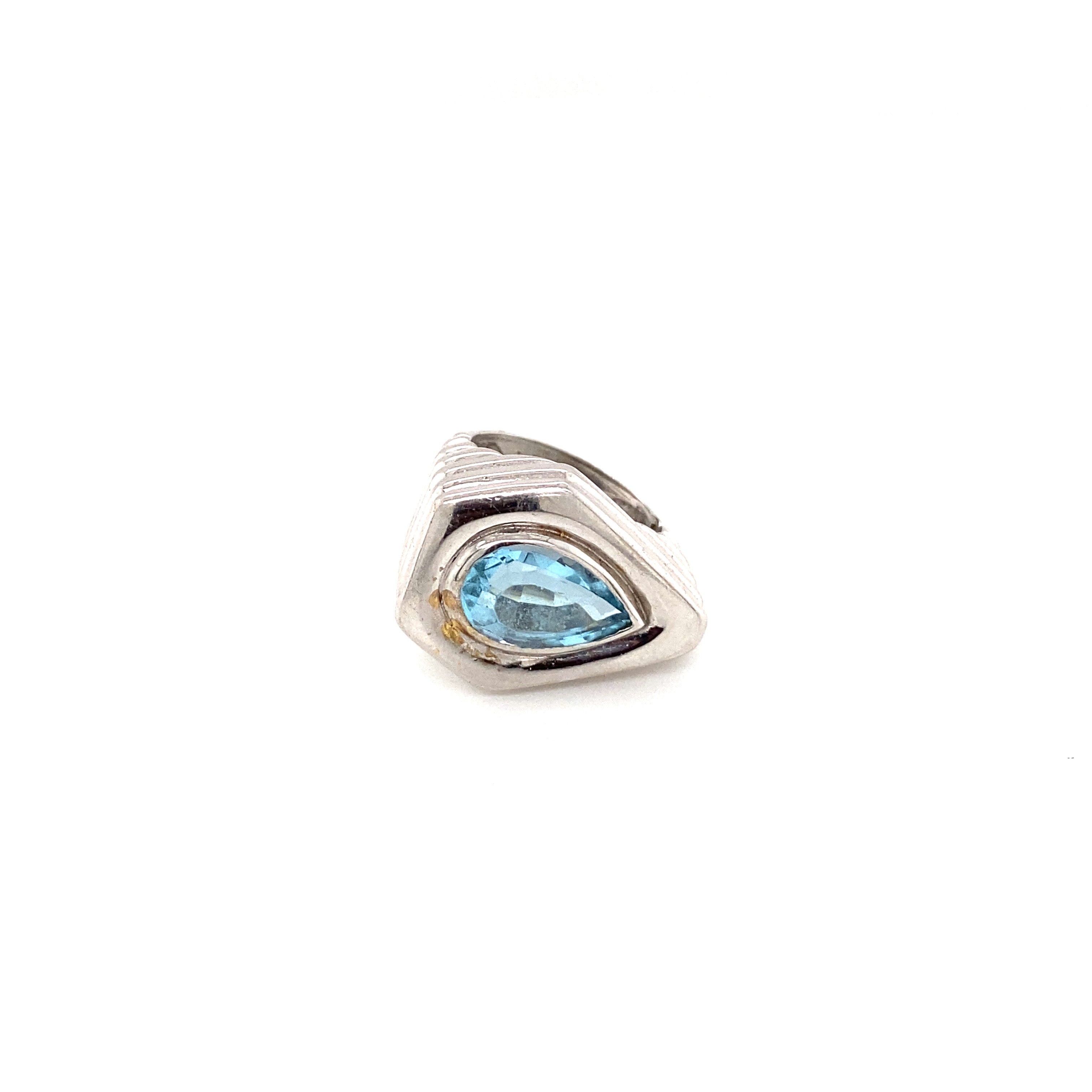 Blue topaz ring