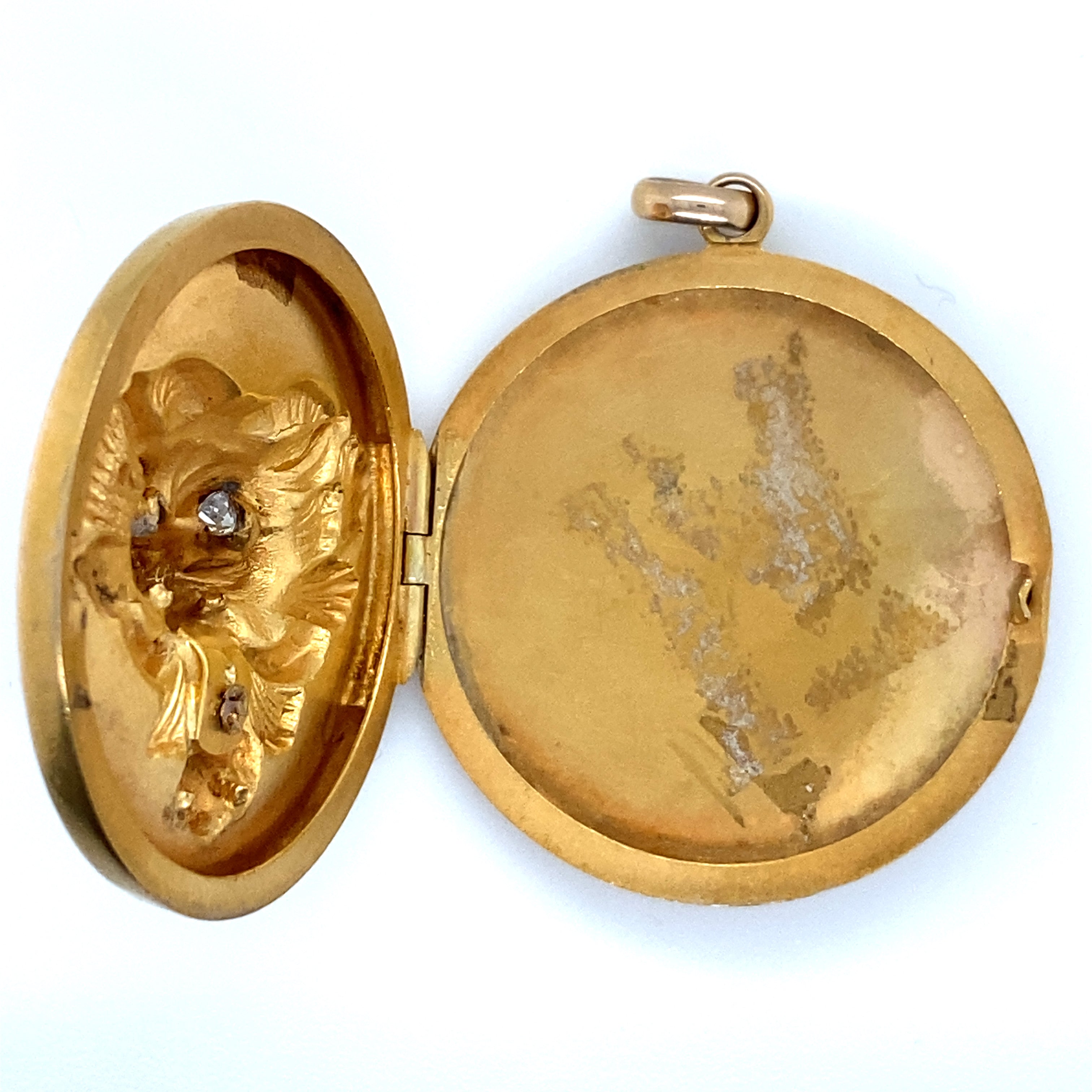 Vintage antique gold lion locket