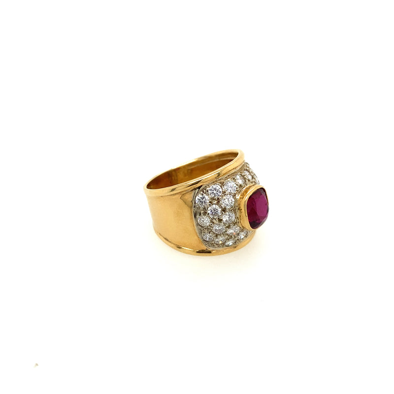1980s 18k Ruby and Diamond Ring