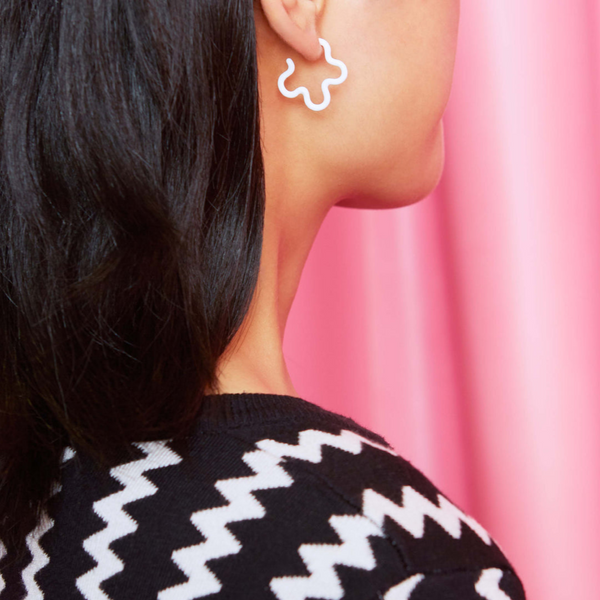 SMALL FLOWER POWER EARRINGS