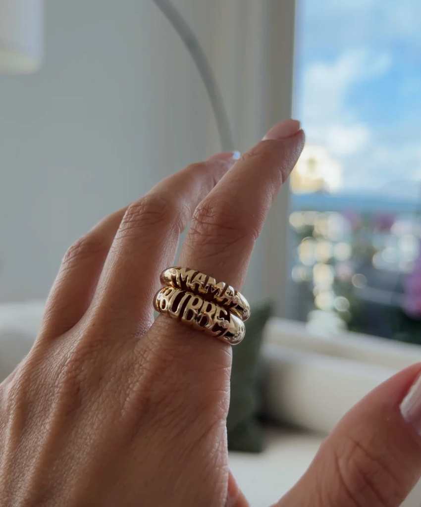 SKINNY INSCRIBED NOMAD RING - MAMA