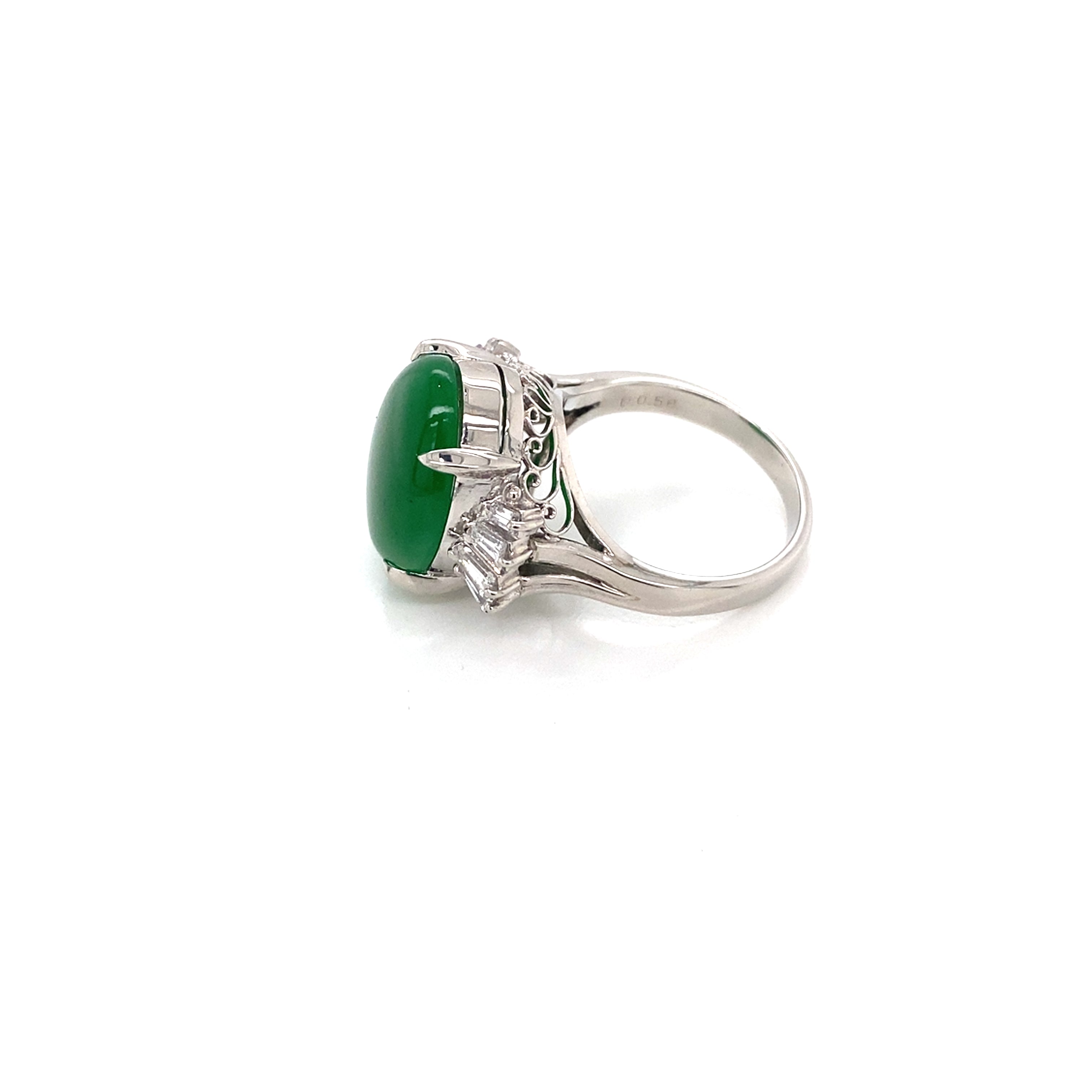 VINTAGE IMPERIAL JADE RING