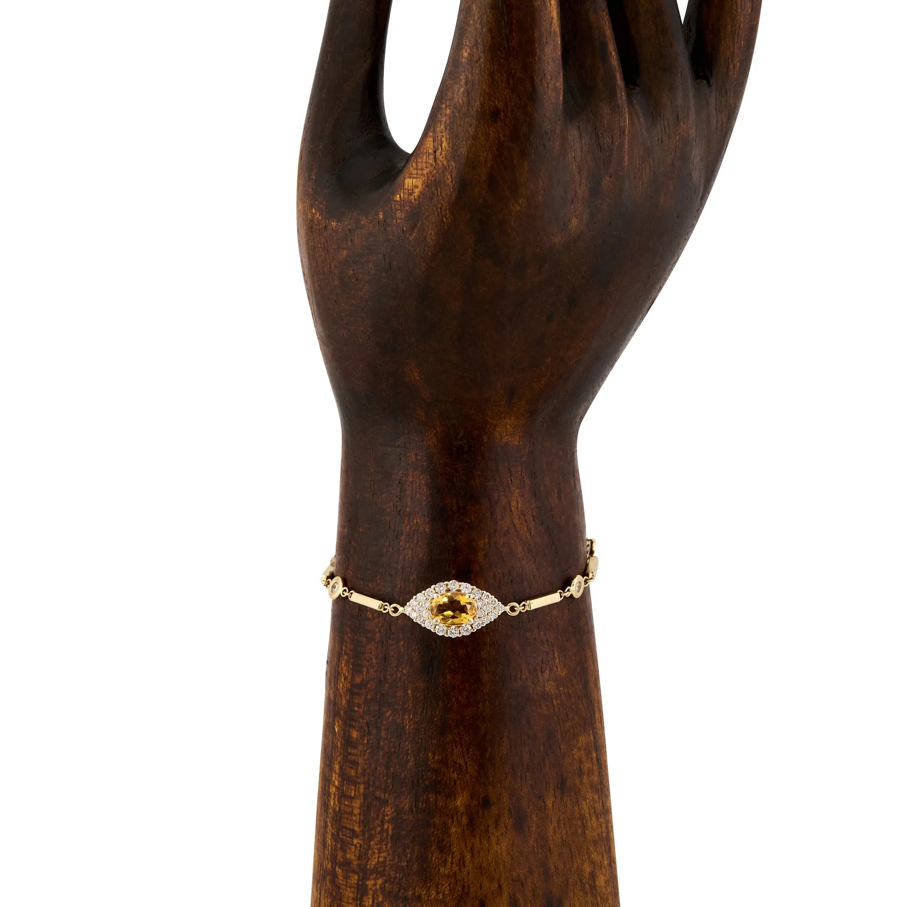 Center Eye Diamond Smooth Bar Bracelet