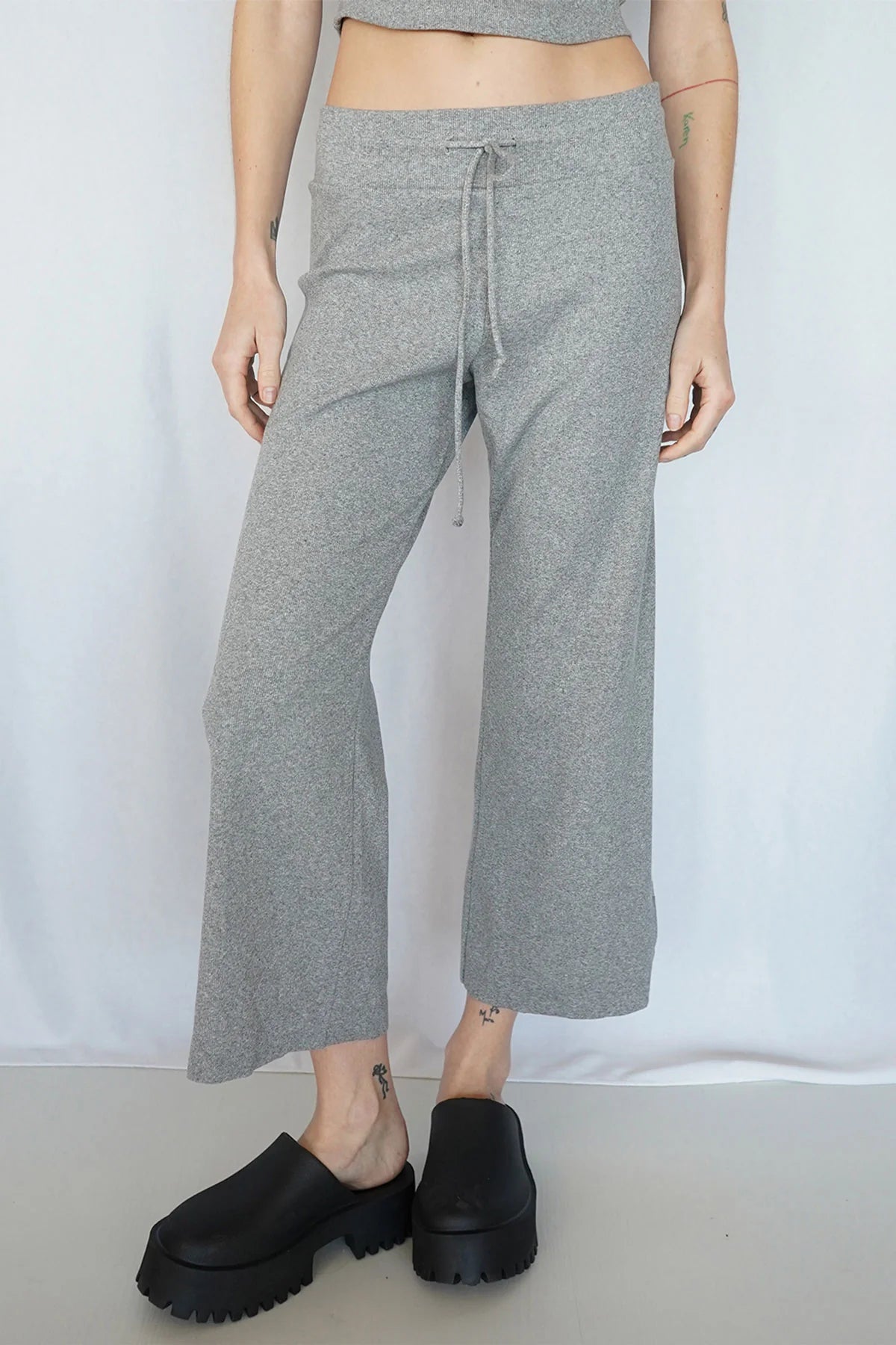 KISMET RIBBED PANT GRAY