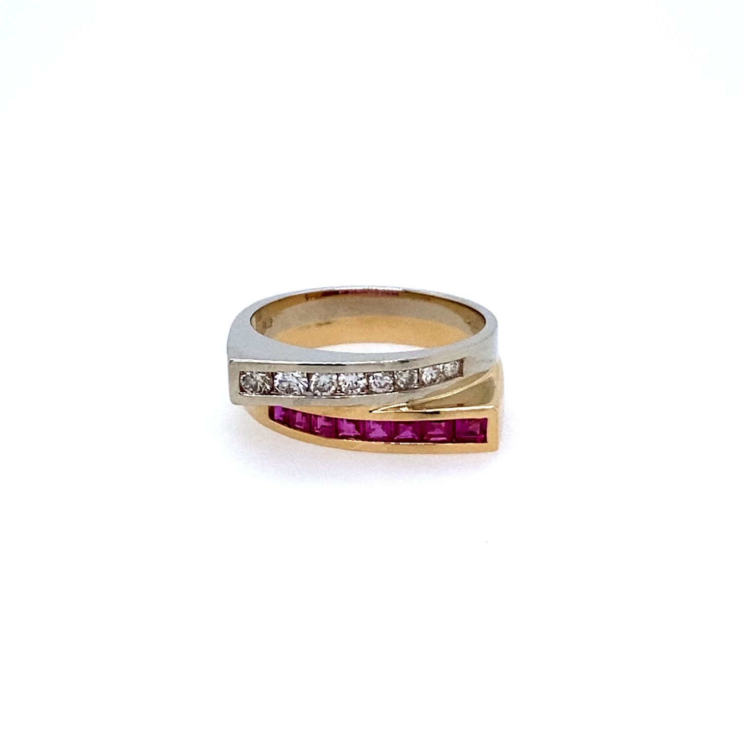 VINTAGE DIAMOND + RUBY RING