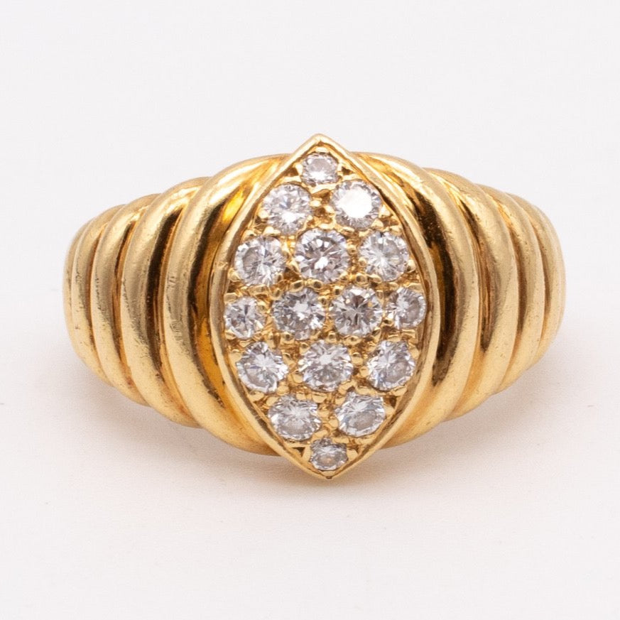 VINTAGE VAN CLEEF SCALLOPED ALMOND DIAMOND RING