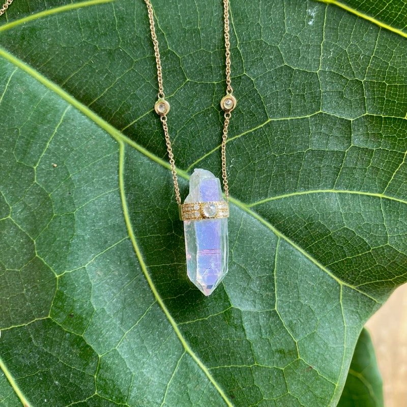 AURA QUARTZ CRYSTAL NECKLACE