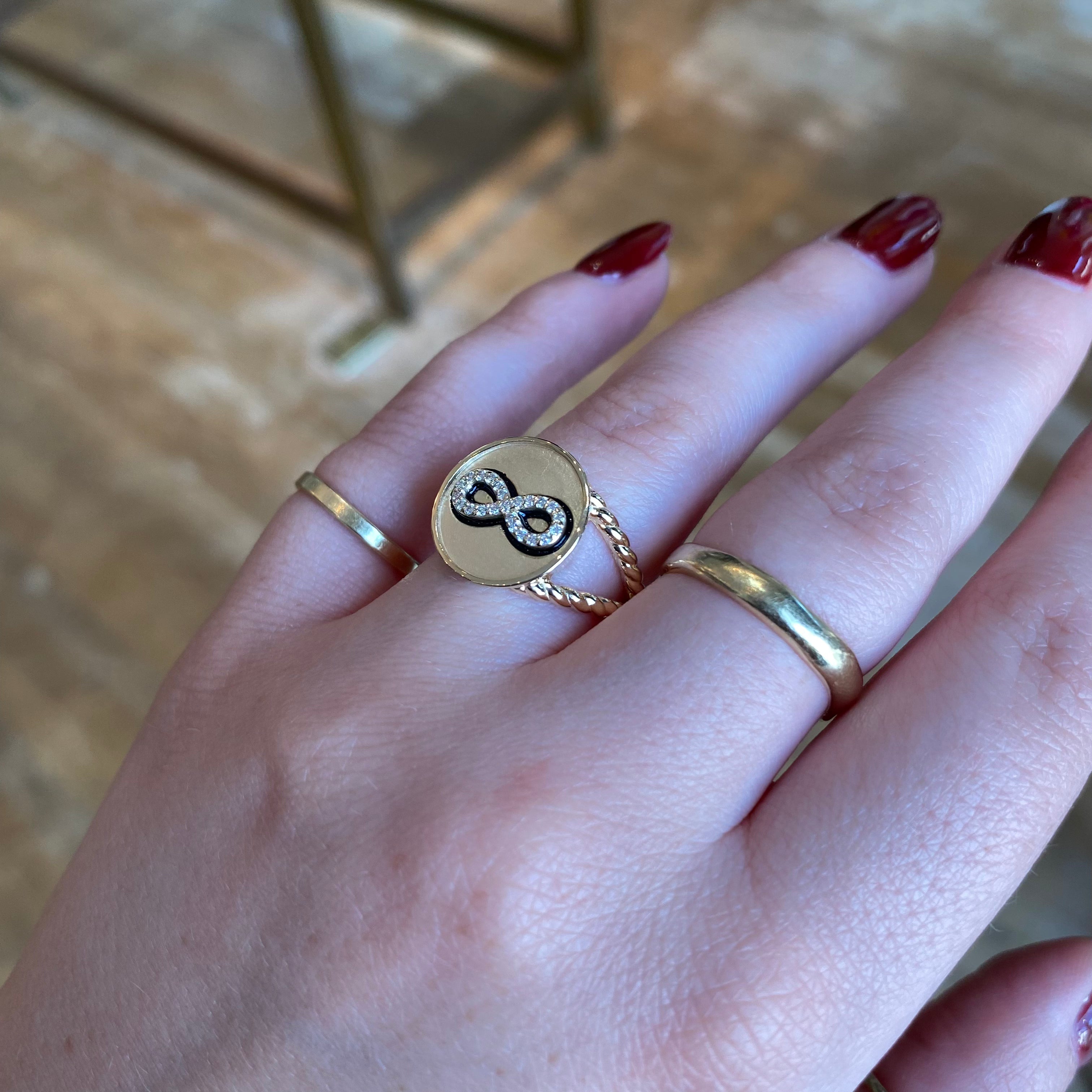 FOREVER & EVER SIGNET RING