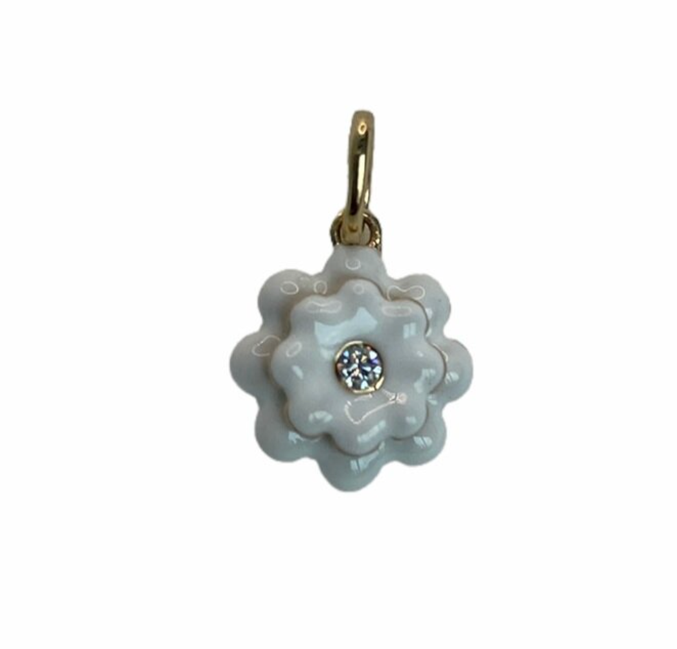 MEMENTO SINGLE DIAMOND AND WHITE ENAMEL FLOWER CHARM