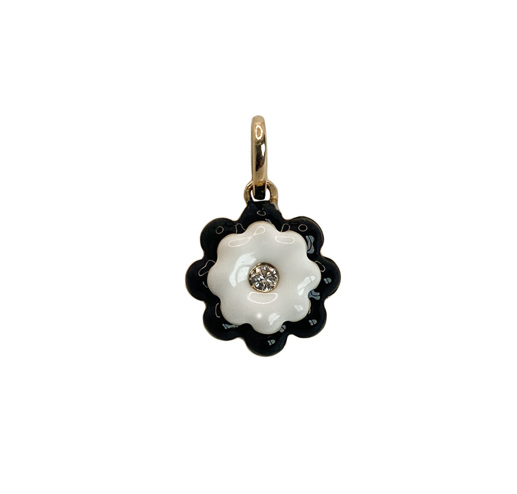 MEMENTO SINGLE DIAMOND BLACK AND WHITE ENAMEL FLOWER CHARM