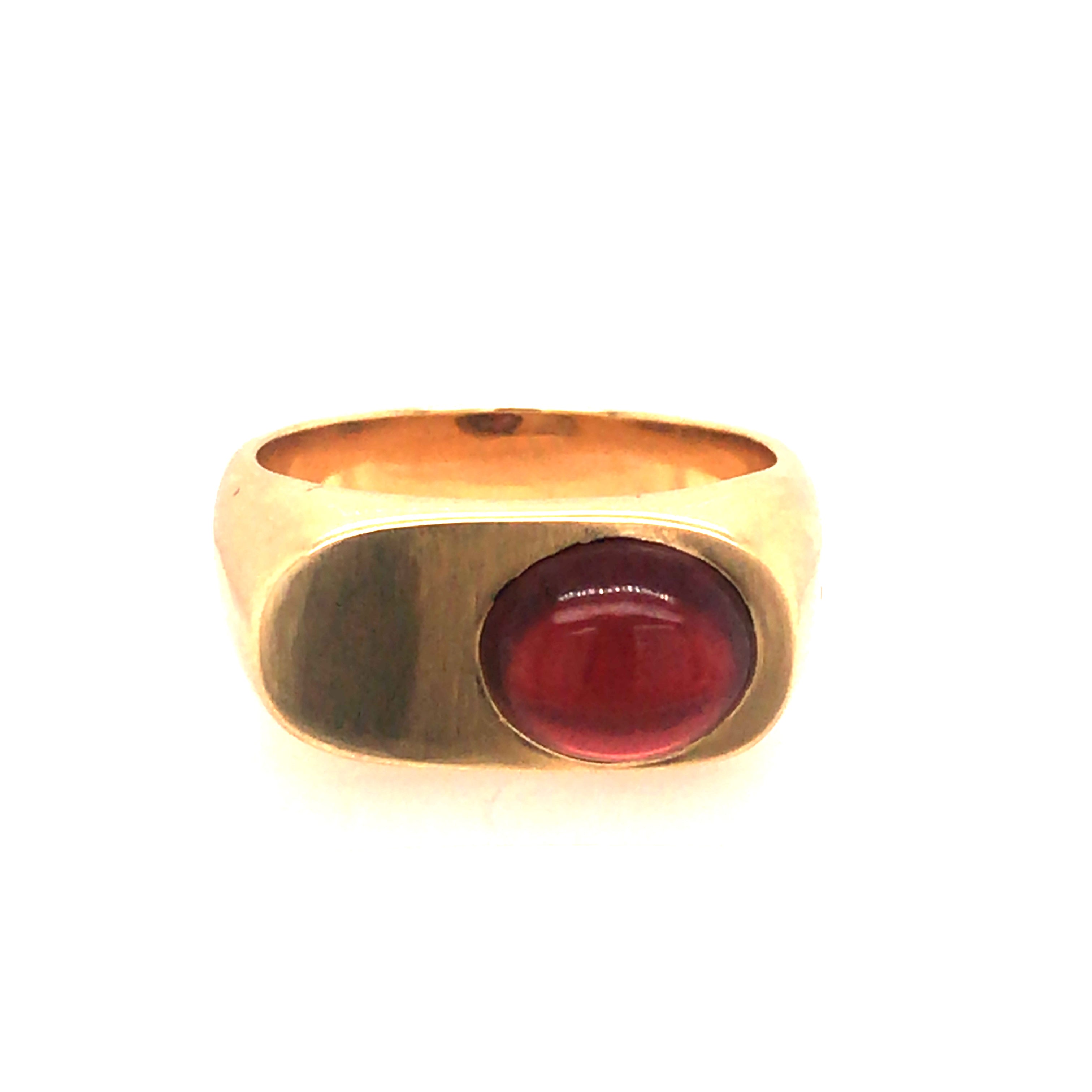 VINTAGE GARNET CABOCHON RING